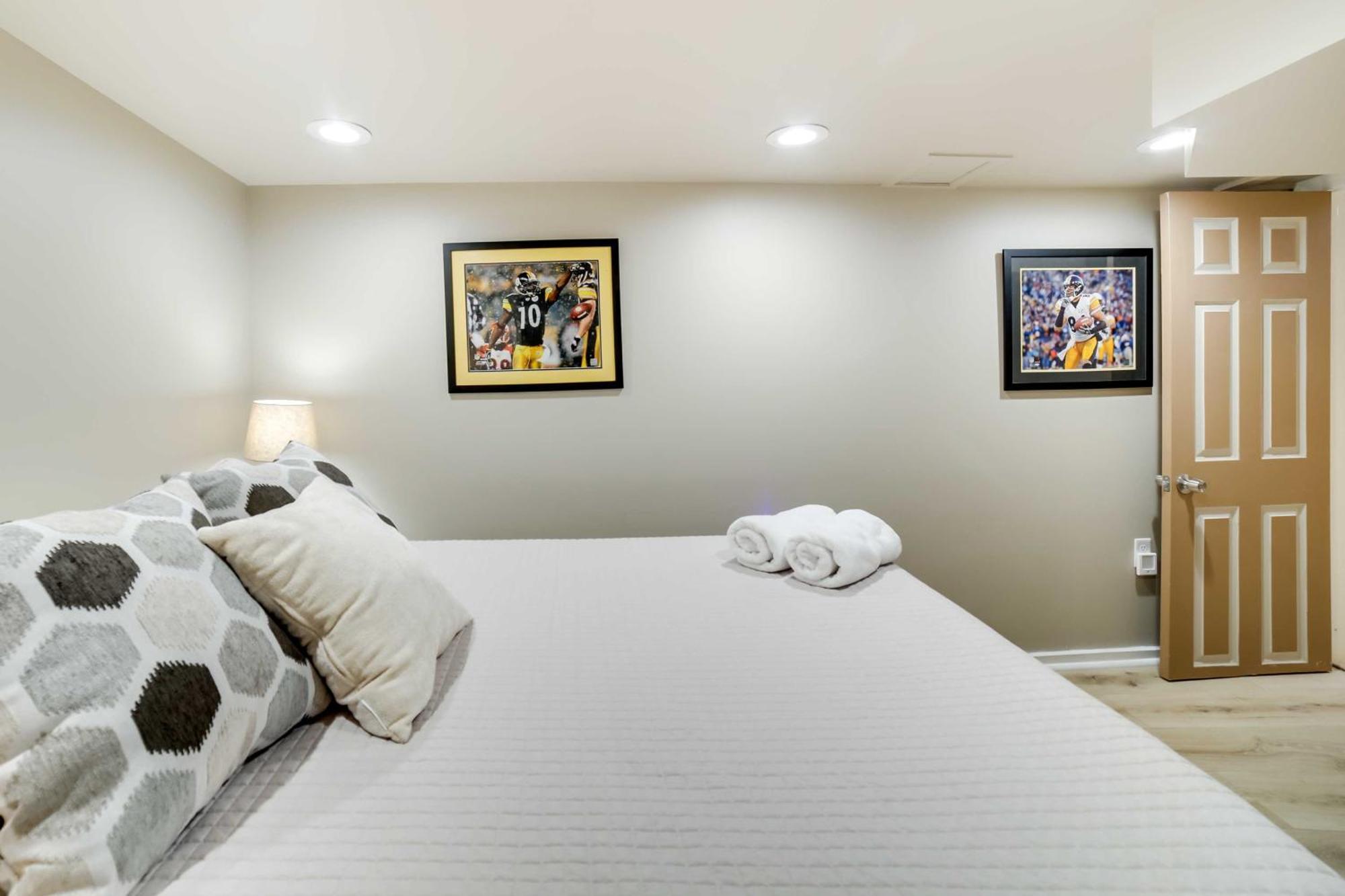 Shadyside House - 100 Feet To Walnut Street! Сasa de vacaciones