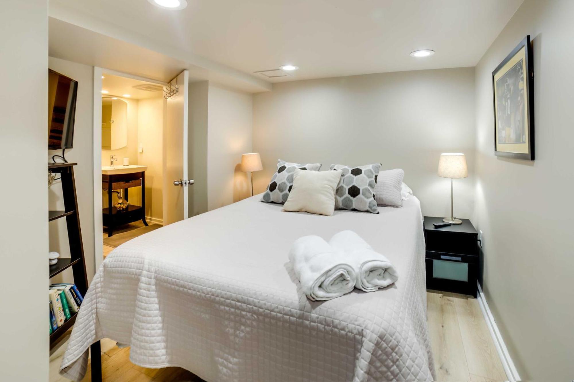 Сasa de vacaciones Shadyside House - 100 Feet To Walnut Street!